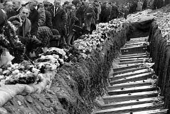 Tomb of victims of Aberfan Disaster
